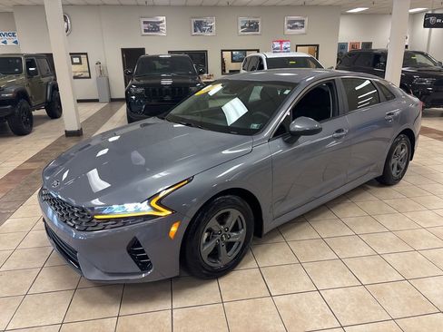 Used 2021 Kia K5 LX image 3