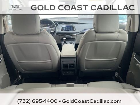 Certified 2023 Cadillac XT4 Luxury w/ Cold Weather Package FWD image 12
