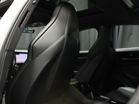 Certified 2025 Porsche Panamera 4 AWD/4WD image 39