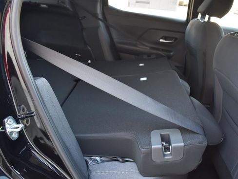 New 2026 Nissan Kicks SV w/ SV Premium Package image 38