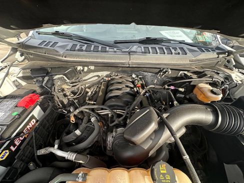 Used 2018 Ford F150 XLT w/ Trailer Tow Package AWD/4WD image 11