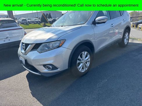Used 2016 Nissan Rogue SV w/ SV Premium Package image 1
