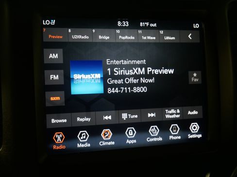 Used 2019 Jeep Cherokee Trailhawk AWD/4WD image 22