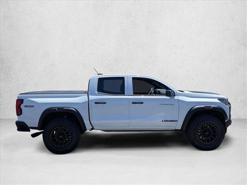 Used 2024 Chevrolet Colorado Trail Boss w/ Technology Package AWD/4WD image 3