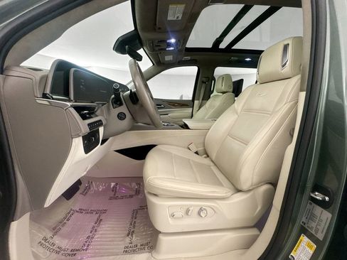 Used 2024 Cadillac Escalade ESV Sport Platinum w/ LPO, ONYX Package AWD/4WD image 20