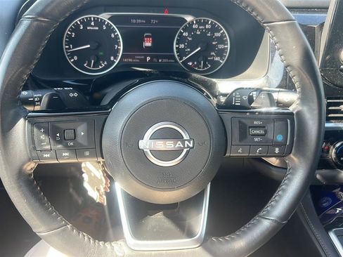 Used 2022 Nissan Pathfinder SV w/ SV Black Package image 3