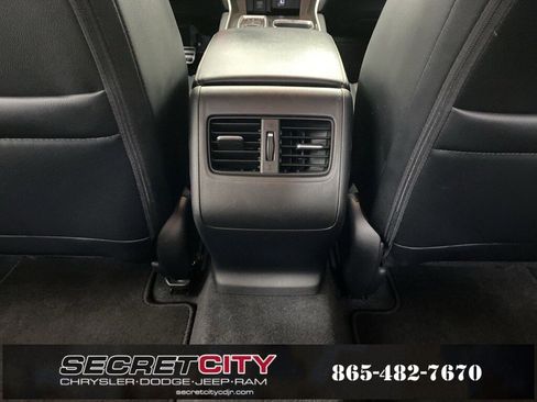 Used 2018 Honda Accord Sport image 25