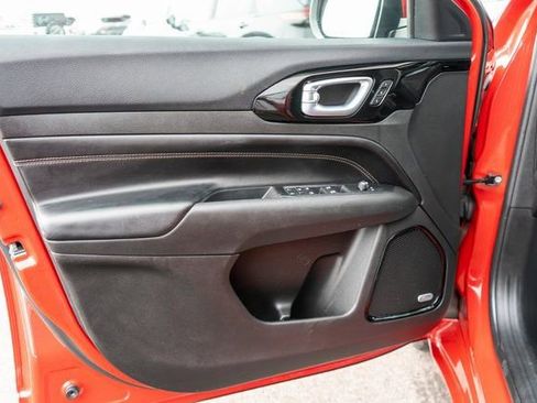 Used 2022 Jeep Compass Limited w/ (RED) Package image 21