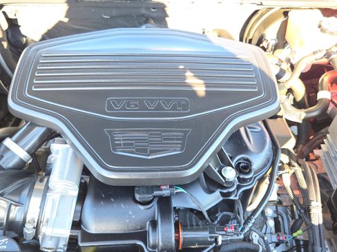 Used 2025 Cadillac XT5 Premium Luxury image 31