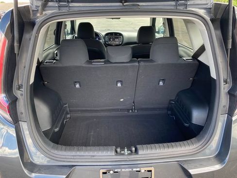 Used 2024 Kia Soul LX w/ Option Group 015 FWD image 19