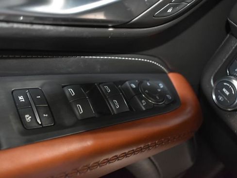 Used 2024 GMC Yukon XL Denali Ultimate AWD/4WD image 26