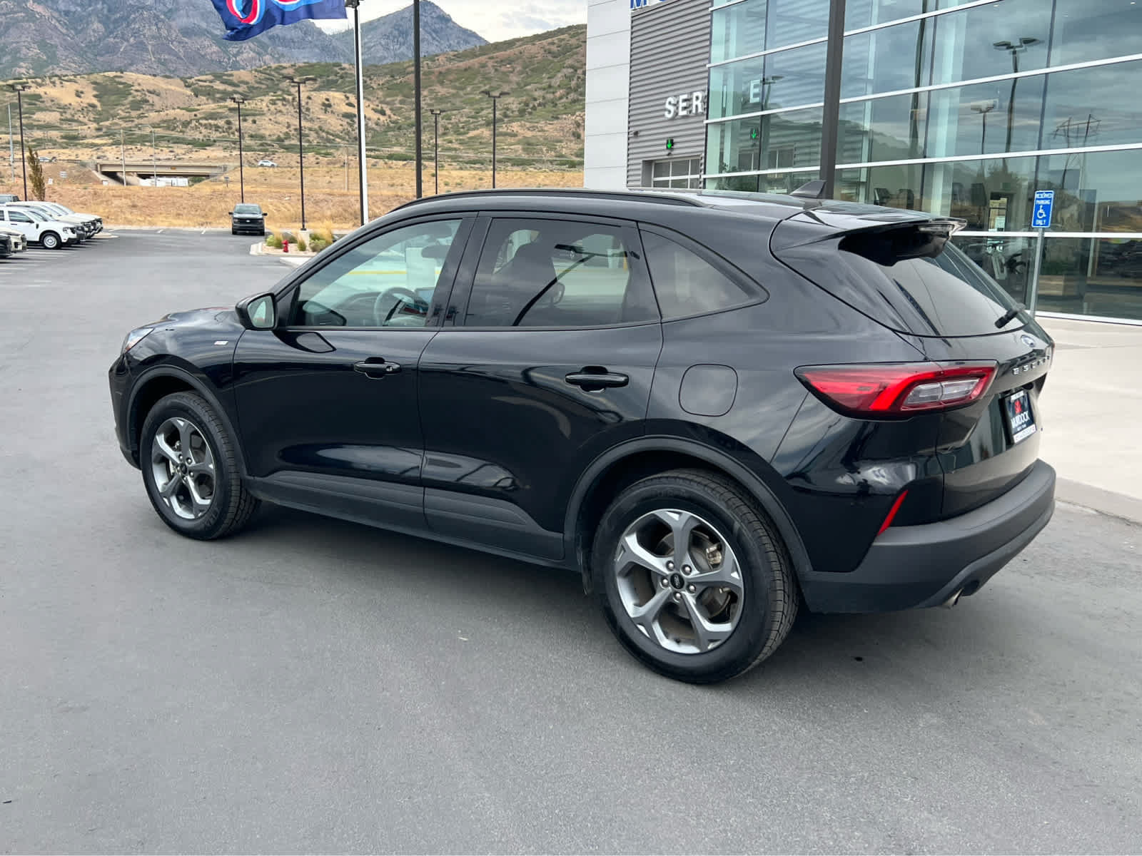 Used 2025 Ford Escape ST-Line Select AWD/4WD image 11