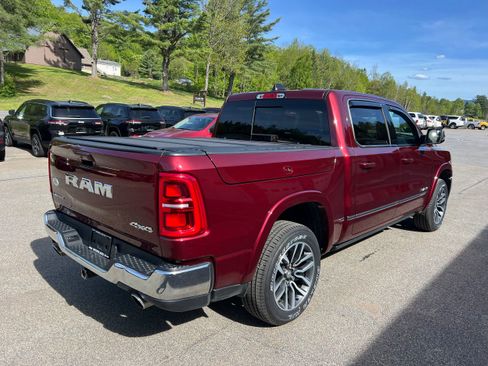 Used 2025 RAM 1500 Limited AWD/4WD image 5