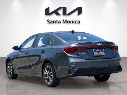 Certified 2023 Kia Forte LXS FWD image 4