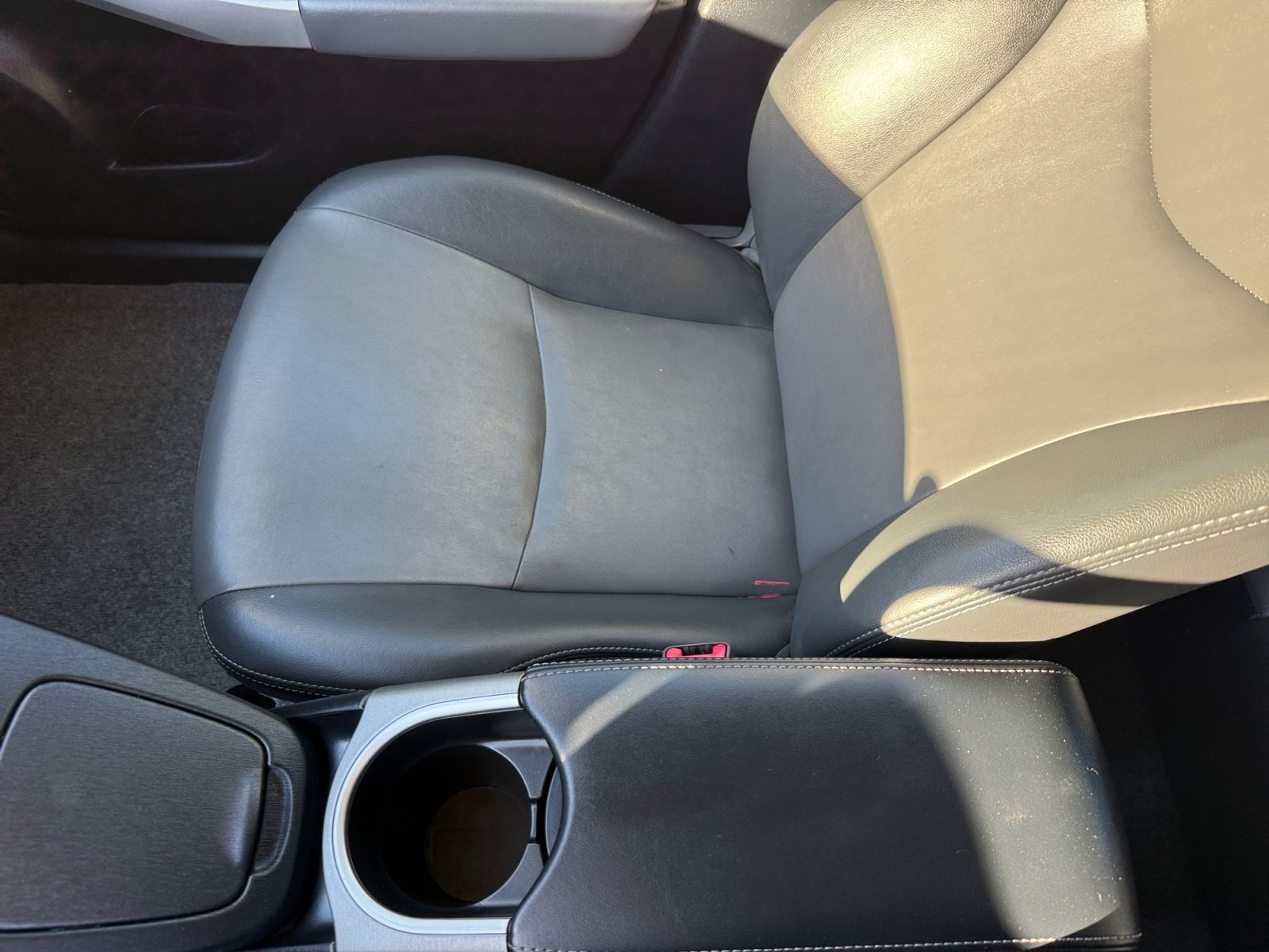 Used 2013 Toyota Prius Four FWD image 14