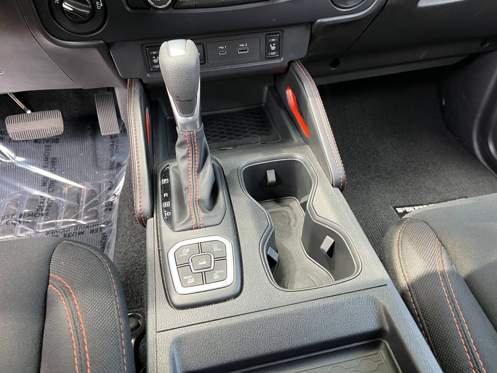 Used 2026 Nissan Frontier PRO-4X AWD/4WD image 44