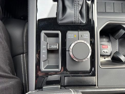 New 2026 Toyota Tundra Limited AWD/4WD image 24