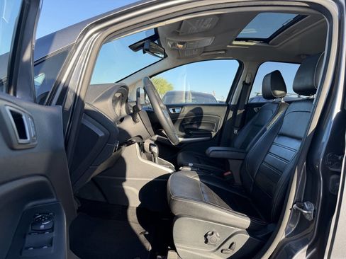 Used 2020 Ford EcoSport Titanium image 18