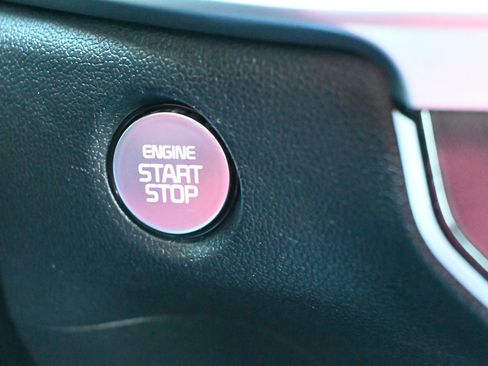 Used 2024 Kia Sorento S w/ Panoramic Sunroof Package image 15