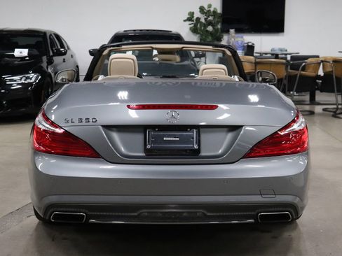 Used 2013 Mercedes-Benz SL 550 image 8