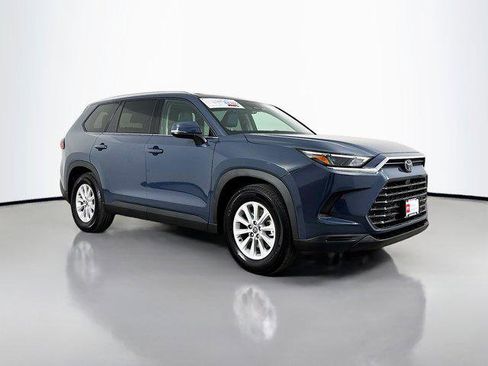 Certified 2025 Toyota Grand Highlander AWD image 1