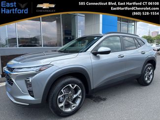 New 2025 Chevrolet Trax LT w/ Driver Confidence Package image 1