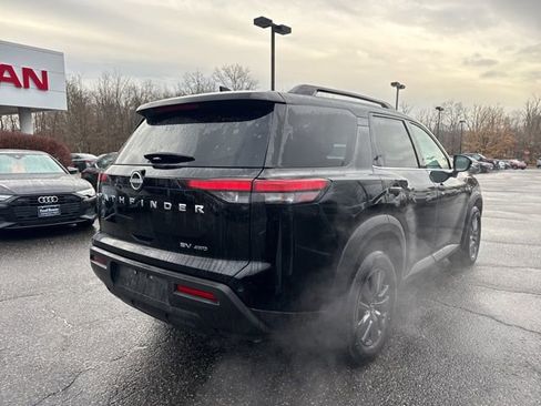 Certified 2023 Nissan Pathfinder SV image 7