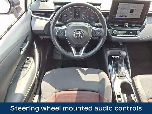 Used 2024 Toyota Corolla SE w/ SE Premium Package FWD image 3
