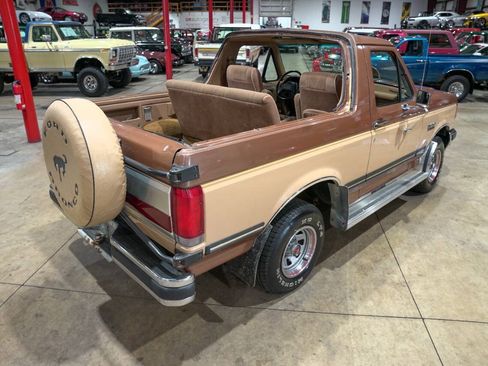 Used 1987 Ford Bronco AWD/4WD image 17