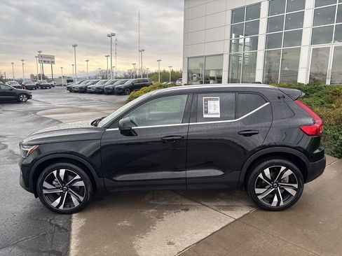 Certified 2023 Volvo XC40 B5 Plus w/ Driver Assist Package AWD/4WD image 9