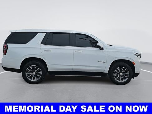 Used 2024 Chevrolet Tahoe LS RWD image 2