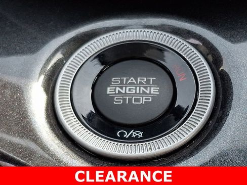 Used 2023 Jeep Grand Cherokee Laredo AWD/4WD image 23
