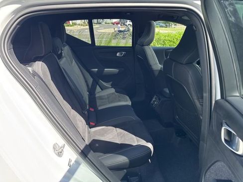 Used 2025 Volvo XC40 B5 Plus AWD/4WD image 12
