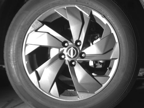 Used 2025 Nissan Rogue SV image 13