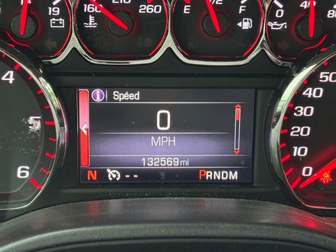 Used 2016 GMC Sierra 1500 SLE w/ SLE Value Package AWD/4WD image 11