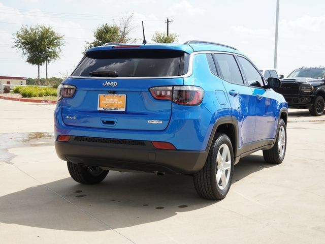 Used 2023 Jeep Compass Latitude AWD/4WD image 9