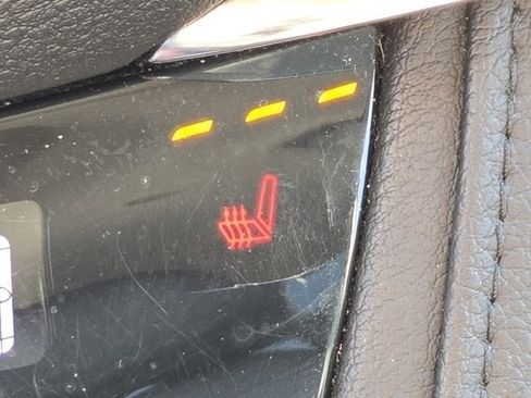 Used 2017 Cadillac XT5 Luxury image 13