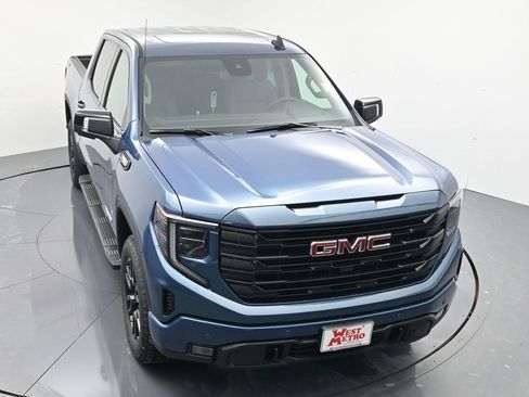 New 2026 GMC Sierra 1500 Elevation w/ Elevation Premium Package image 4
