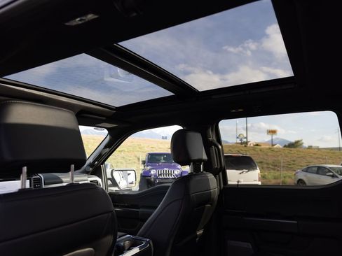 Used 2025 Ford F150 Lariat AWD/4WD image 21