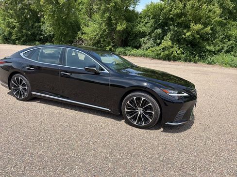 Used 2023 Lexus LS 500 AWD w/ Luxury Package image 17