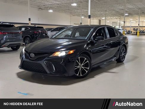 Used 2018 Toyota Camry SE w/ Convenience Package FWD image 1