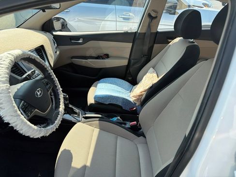 Used 2020 Hyundai Accent SE FWD image 10