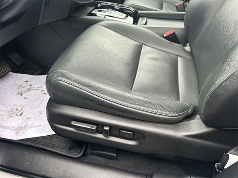 Used 2021 Honda Pilot Touring image 18