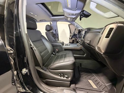 Used 2018 GMC Sierra 3500 Denali w/ Duramax Plus Package image 18