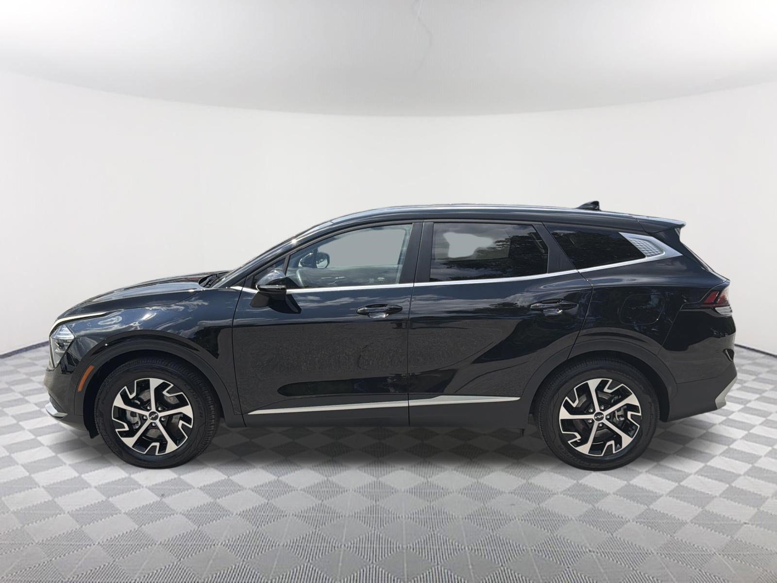 Used 2023 Kia Sportage EX FWD image 9