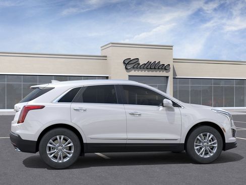New 2026 Cadillac XT5 Luxury image 5