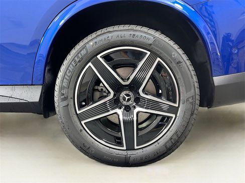 New 2025 Mercedes-Benz GLC 300 4MATIC image 33