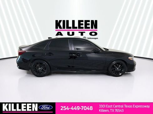 Used 2025 Honda Civic Sport image 9