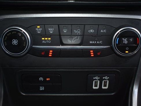 Used 2022 Ford EcoSport SE image 28