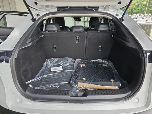 New 2025 MAZDA CX-30 AWD 2.5 S w/ Select Sport Pkg image 13